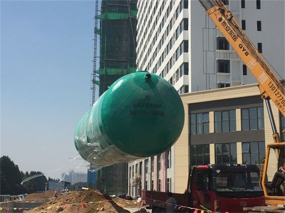 玻璃鋼食品級(jí)飲用水罐